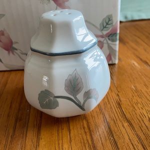 Silk Flowers by Mikasa Salt Shaker